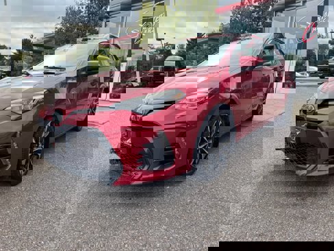 Used 2017 Toyota Corolla SE image 1