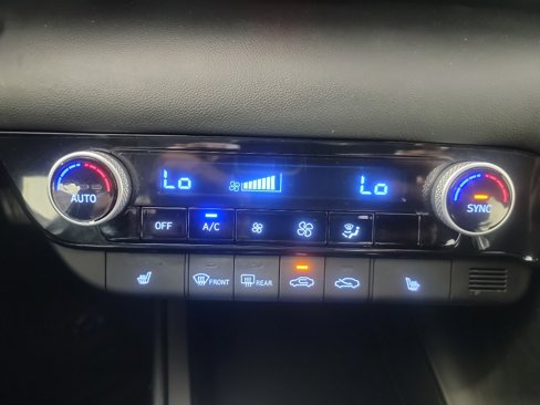 Used 2022 Hyundai Elantra Blue image 30