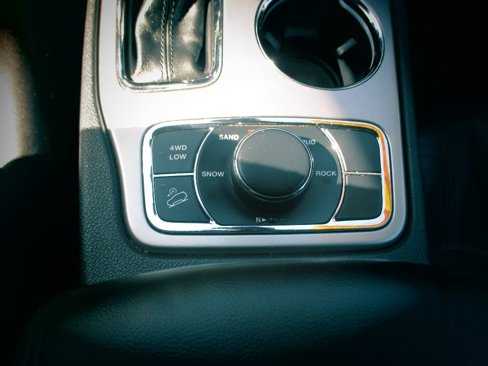 Used 2019 Jeep Grand Cherokee Limited w/ Luxury Group II image 10