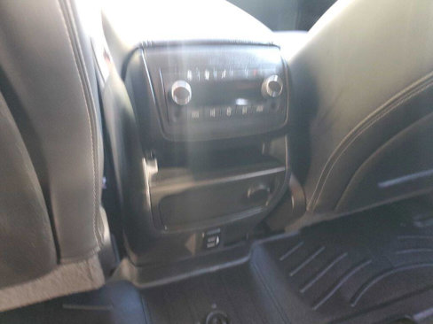 Used 2017 Chevrolet Traverse LT image 24