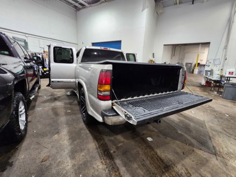 Used 2004 GMC Sierra 1500 SLE w/ Light Duty Power Package image 21