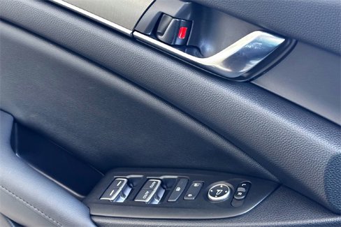 Used 2021 Honda Accord LX image 21