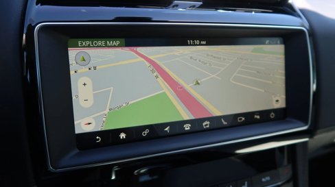 Used 2019 Jaguar F-PACE Prestige image 17