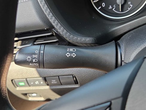 Used 2023 Nissan Sentra SV image 24