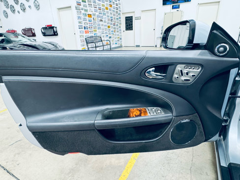 Used 2010 Jaguar XKR R image 30