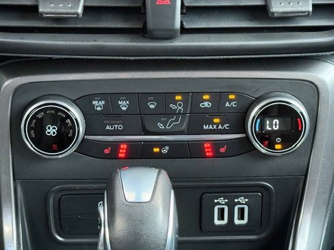 Used 2022 Ford EcoSport SES w/ Interior Protection Package image 21