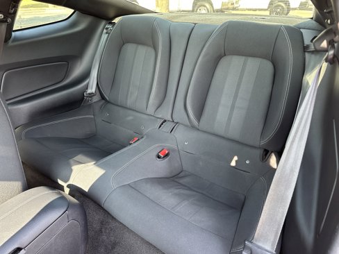 Used 2018 Ford Mustang Coupe image 18