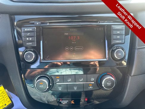 Used 2020 Nissan Rogue S w/ Special Edition Package image 22