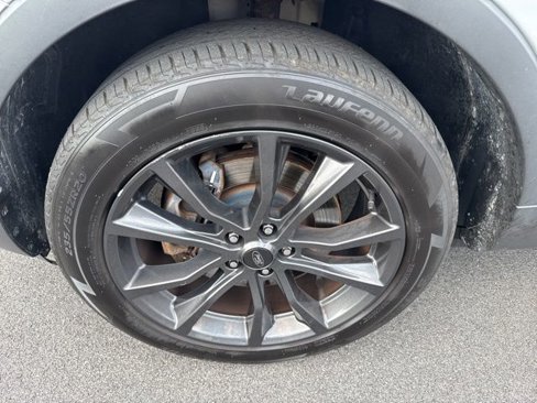 Used 2018 Ford Explorer XLT w/ Equipment Group 202A image 30