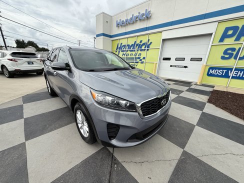 Used 2020 Kia Sorento LX image 11