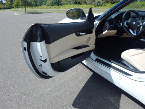 Used 2016 BMW Z4 sDrive28i image 15