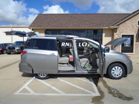 Used 2012 Nissan Quest S image 23