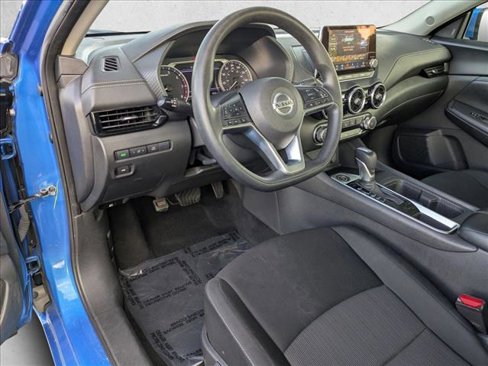 Used 2023 Nissan Sentra SV image 4