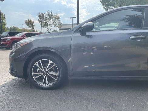 Used 2023 Kia Forte LXS image 6