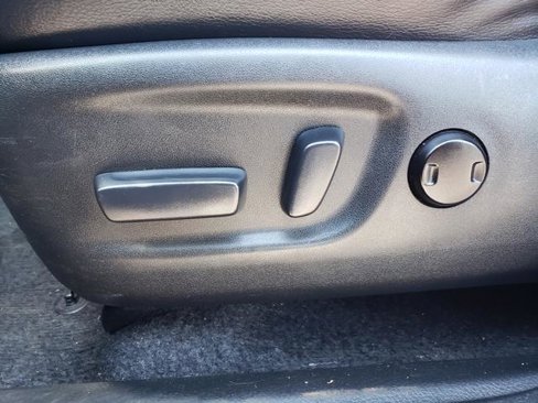Used 2013 Toyota RAV4 Limited image 21