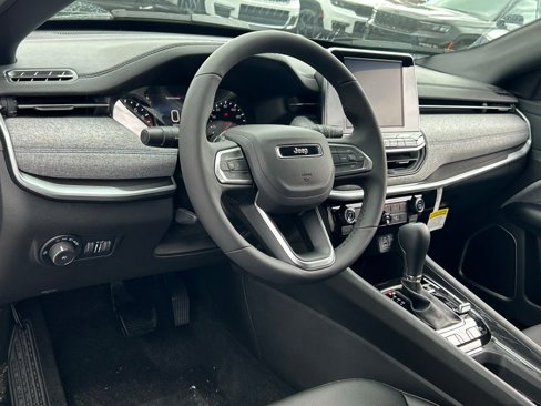 New 2025 Jeep Compass Latitude w/ Altitude Special Edition image 33