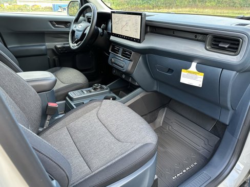 New 2025 Ford Maverick XLT image 42