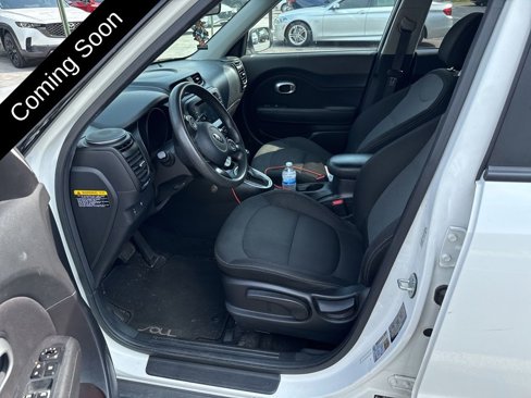 Used 2018 Kia Soul + image 13