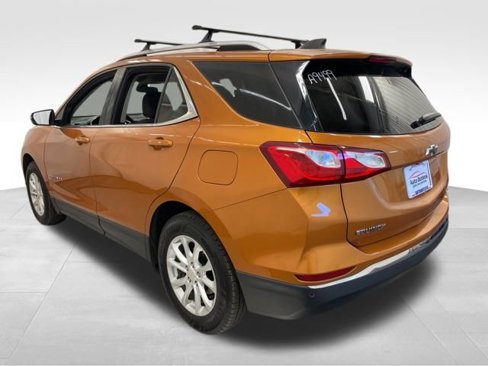 Used 2018 Chevrolet Equinox LT w/ Sun & Infotainment Package image 4