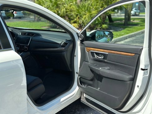 Used 2017 Honda CR-V EX image 28
