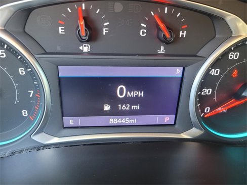 Used 2020 Chevrolet Traverse LT image 29