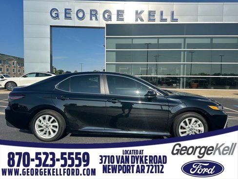 Used 2024 Toyota Camry LE image 1