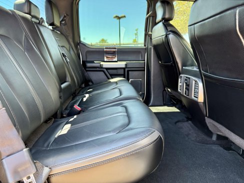 Used 2016 Ford F150 Platinum w/ Equipment Group 701A Luxury image 28
