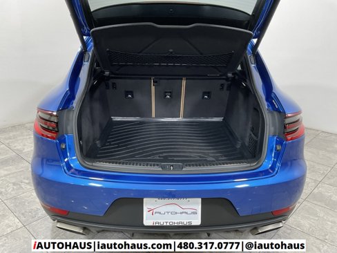 Used 2018 Porsche Macan image 11
