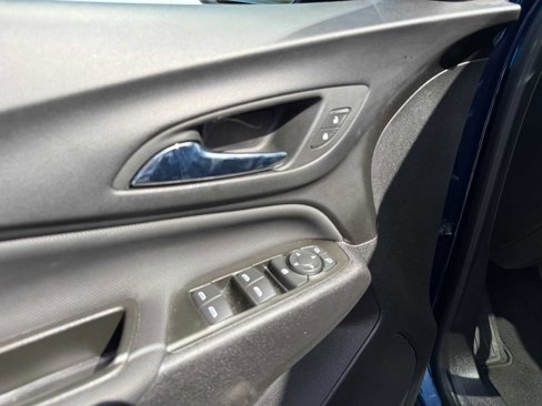 Used 2023 Chevrolet Equinox RS w/ RS Leather Package image 14