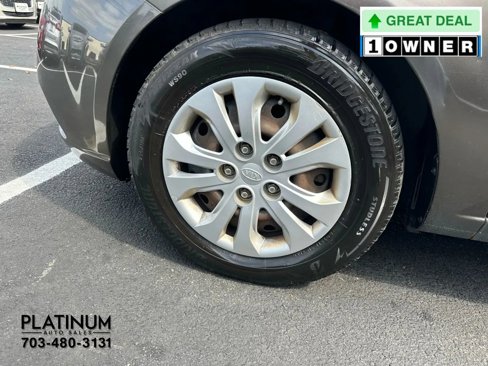 Used 2012 Kia Forte EX image 16