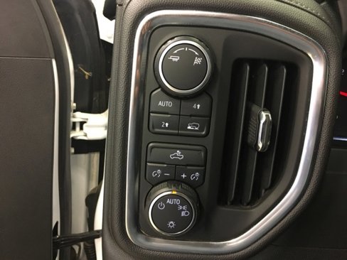 Used 2019 Chevrolet Silverado 1500 LT w/ All-Star Edition image 34