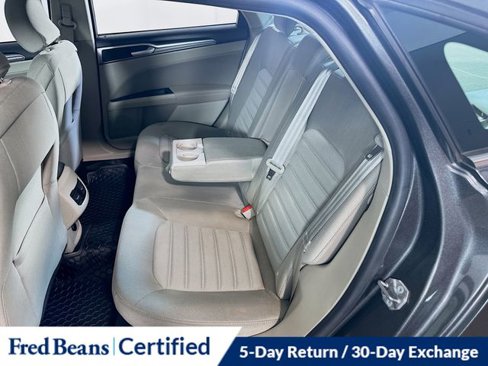 Used 2019 Ford Fusion SE image 17