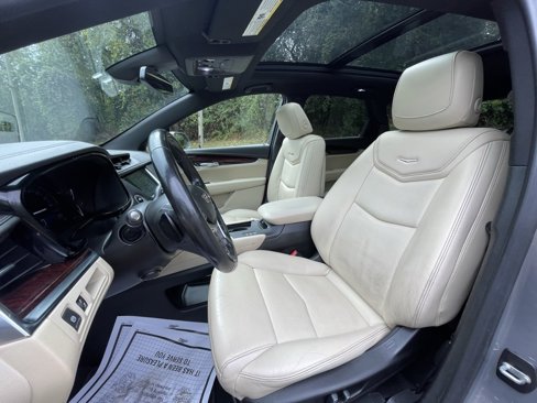 Used 2019 Cadillac XT5 Premium Luxury w/ Driver Assist Package image 26