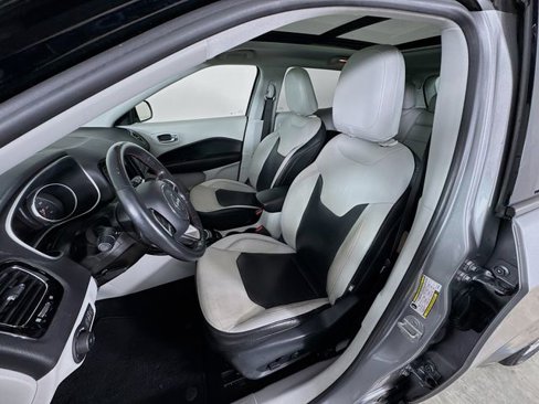 Used 2018 Jeep Compass Limited w/ Navigation Group image 25