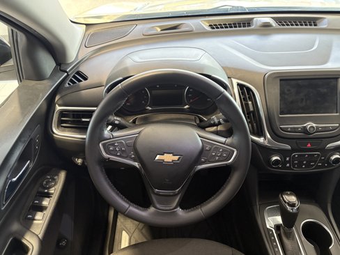 Used 2021 Chevrolet Equinox LT image 11