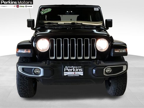 Used 2022 Jeep Wrangler Unlimited Sahara image 2