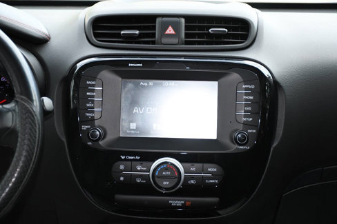 Used 2018 Kia Soul ! image 25