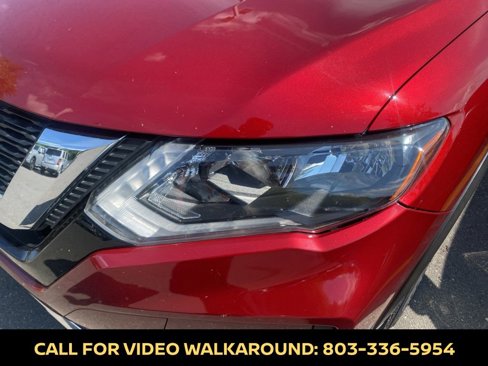 Used 2018 Nissan Rogue SV w/ Premium Package image 16