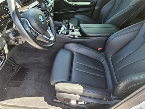Used 2019 BMW 530e w/ Convenience Package image 17
