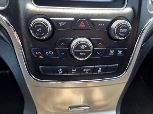 Used 2016 Jeep Grand Cherokee Laredo w/ Quick Order Package 23E image 26