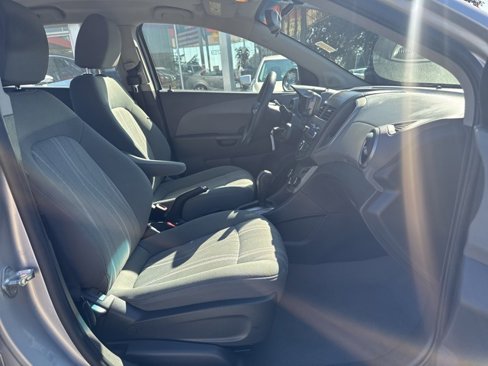 Used 2014 Chevrolet Sonic LT image 24