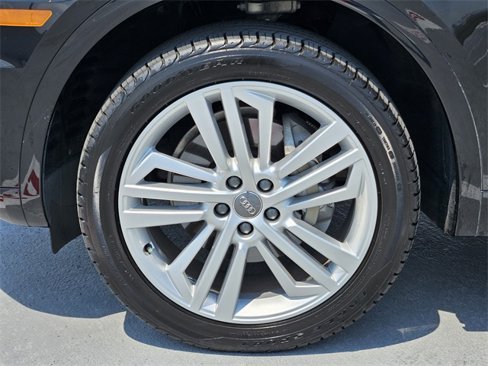 Used 2019 Audi Q5 2.0T Premium Plus w/ Premium Plus Package image 10