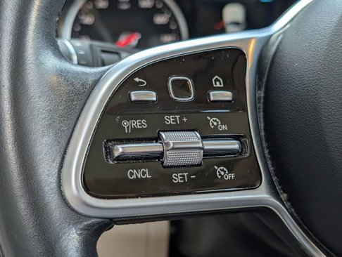 Used 2021 Mercedes-Benz GLC 300 image 19