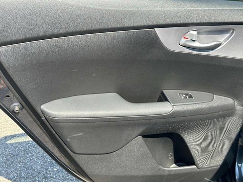 Used 2023 Kia Forte LXS image 18