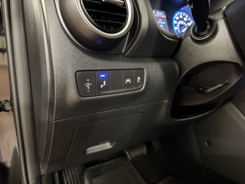 Used 2021 Hyundai Kona SEL Plus image 17