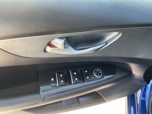 Used 2021 Kia Forte LXS image 18