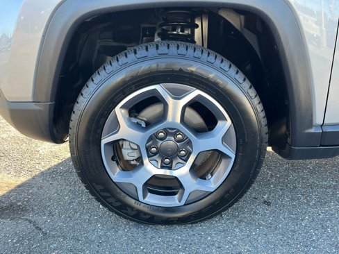 Used 2022 Jeep Compass Trailhawk w/ Trailhawk Convenience Group image 28