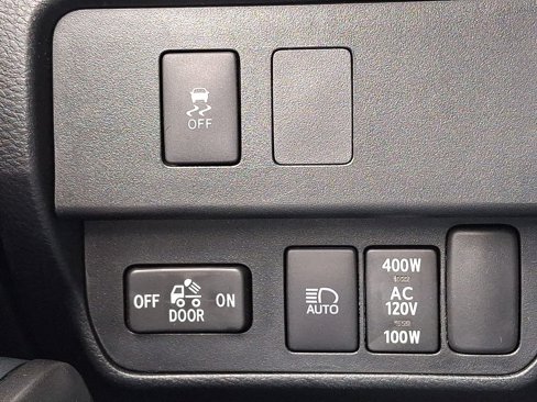 Used 2021 Toyota Tacoma TRD Off-Road image 24
