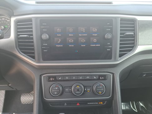 Used 2019 Volkswagen Atlas SE image 21