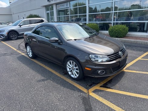 Used 2014 Volkswagen Eos Komfort image 2